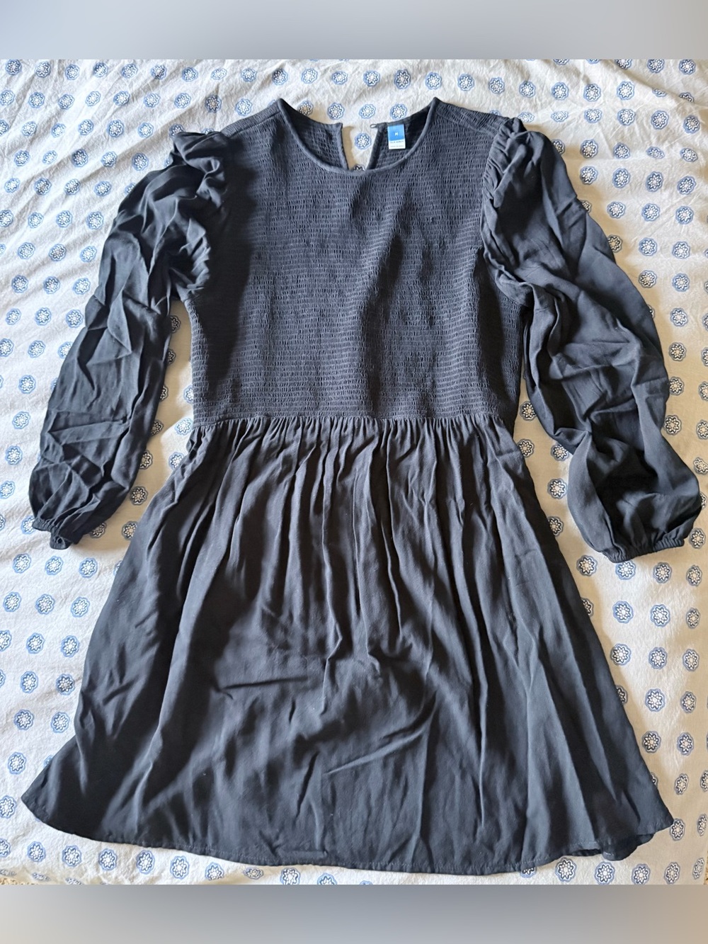 Old Navy Black Solid Smocked Round Neck Puff Long Sleeve Short Dress Size M